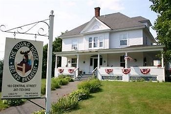 The Young House Bed And Breakfast Millinocket Εξωτερικό φωτογραφία