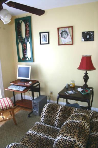 The Young House Bed And Breakfast Millinocket Εξωτερικό φωτογραφία