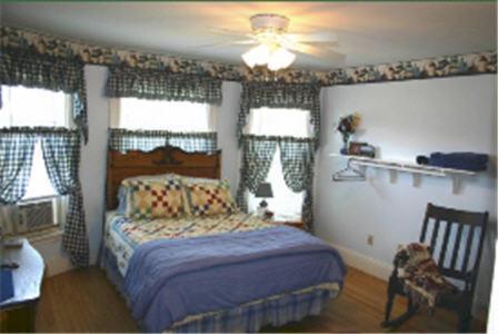 The Young House Bed And Breakfast Millinocket Δωμάτιο φωτογραφία