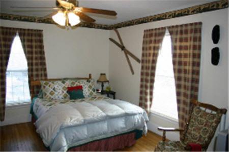 The Young House Bed And Breakfast Millinocket Δωμάτιο φωτογραφία